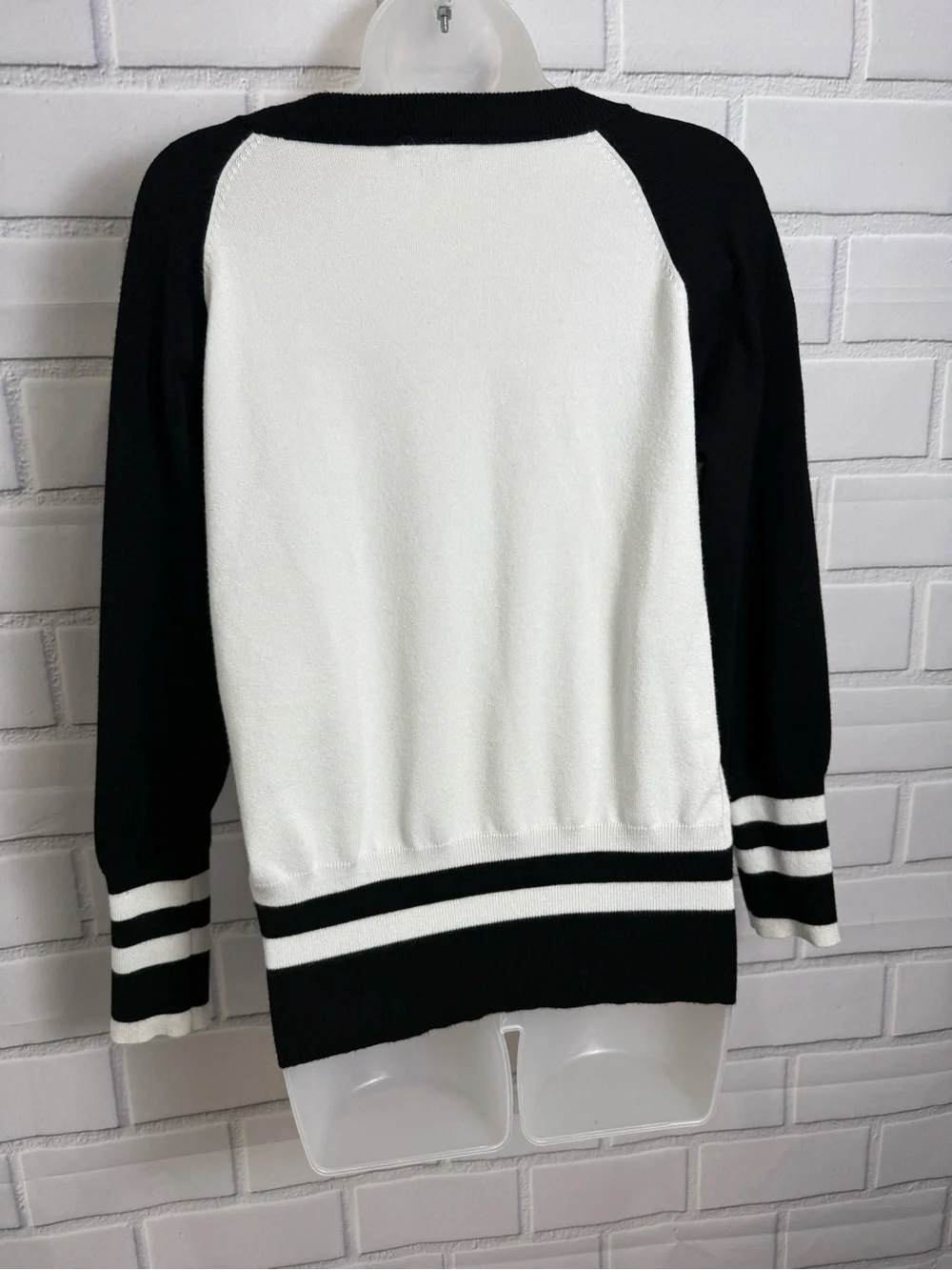 MK Metric Knits Black White Colorblock Sweater Size L Chic Casual